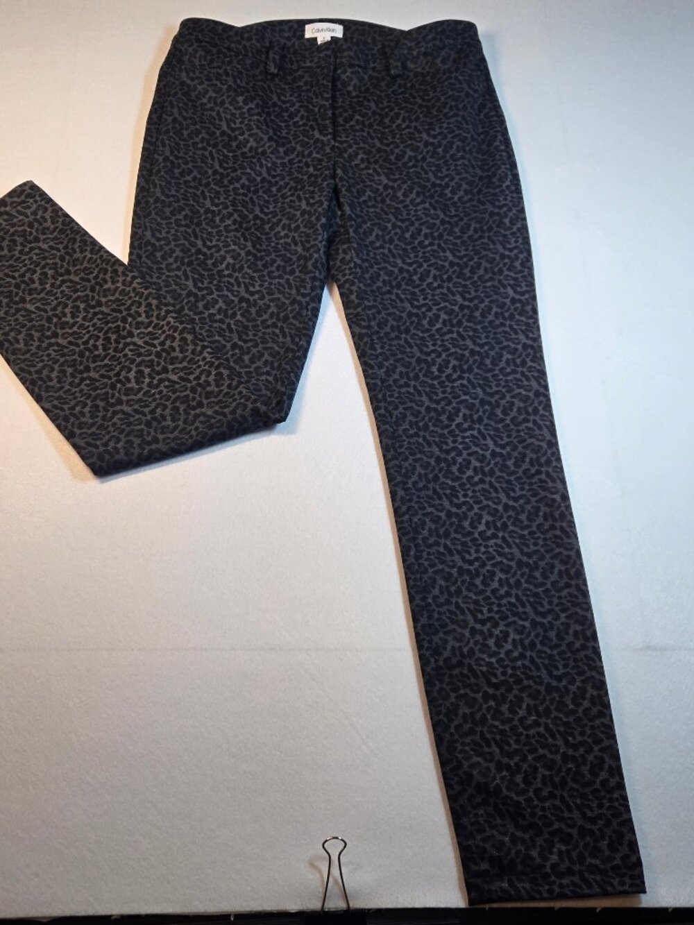 Calvin Klein Women's Leopard Print Pants Size 6